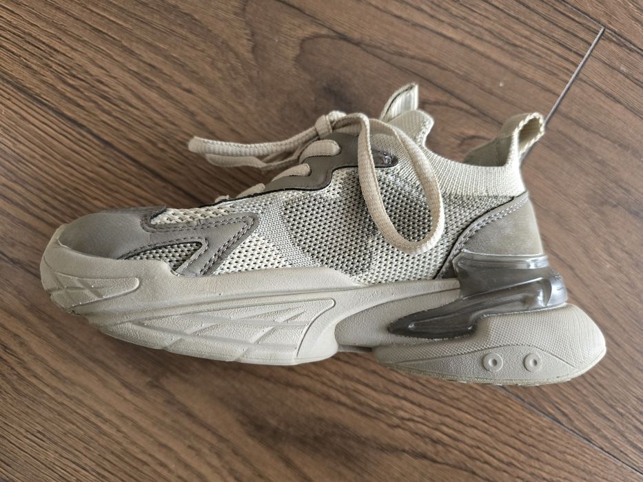 Кроссовки детские