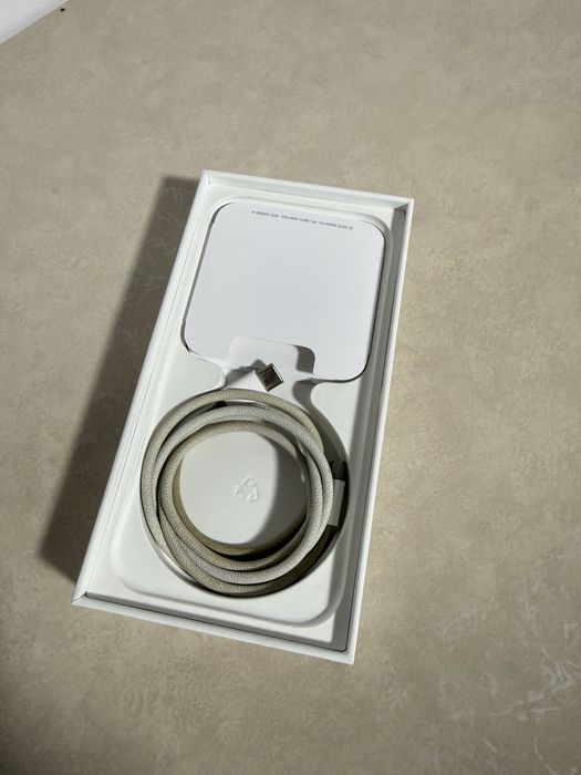 iPhone 15 - 128 GB