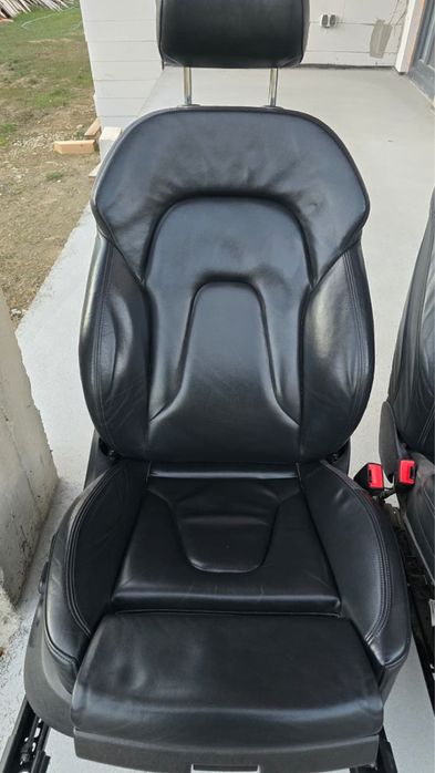 Interior Audi A4 B8, full electric