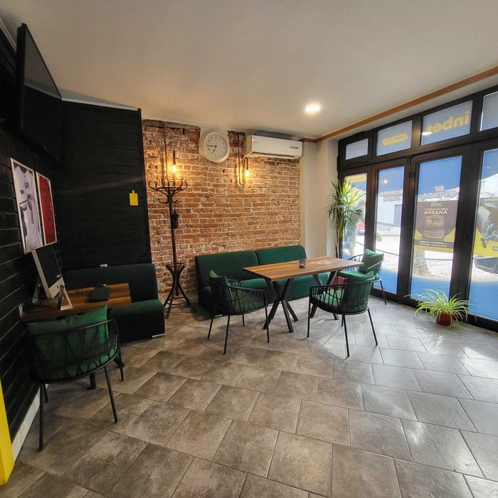 Дава се под наем Офис в Пловдив, Център - 35 кв.м за 11.73 € - Снимка #1