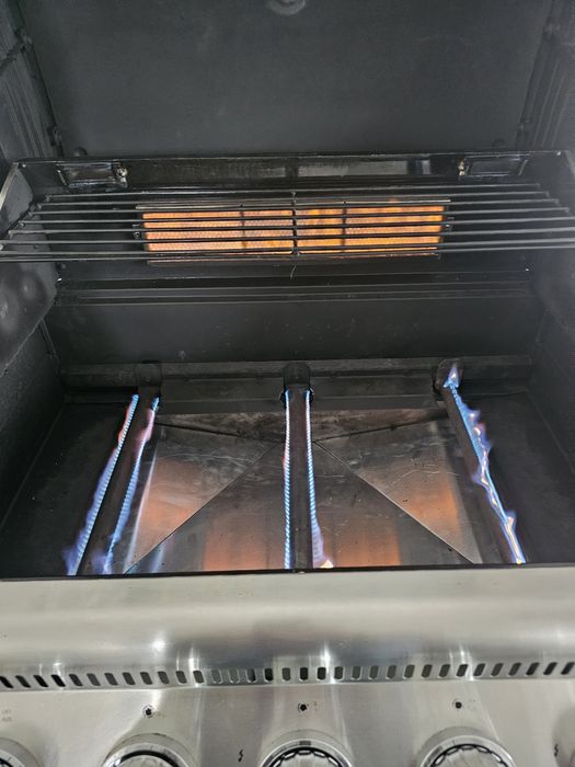 Газово барбекю NAPOLEON LE 485