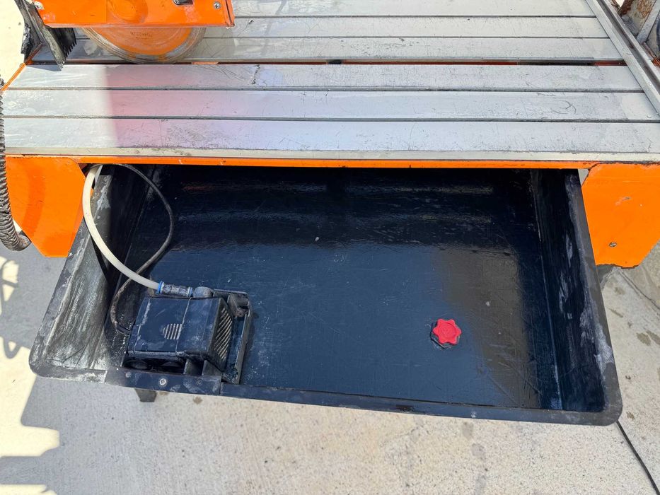 Машина за плочки - PRO 900 W/ 68 sm