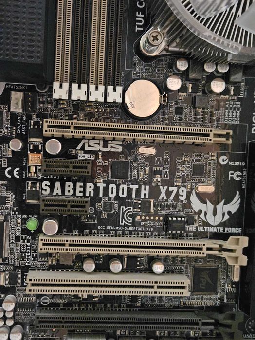 Kit gaming retro Placa de baza ASUS SABERTOOTH X79 intel i7 4820k