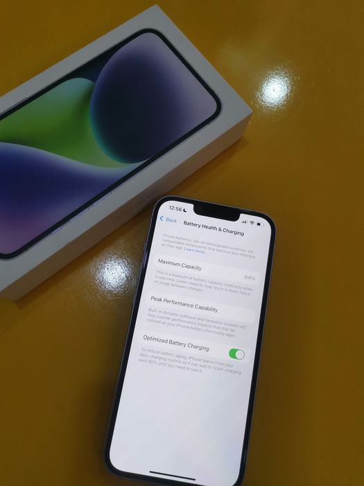 Продается телефон