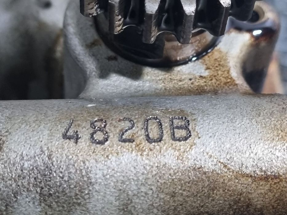 Pompa ulei Mitsubishi Outlander III 2.0 Hybrid 2012 - 2015 200CP 4B11 S61 Y61 (1158) 4820b