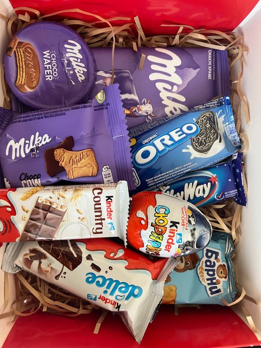 Новогодние кульки, подарочные боксы