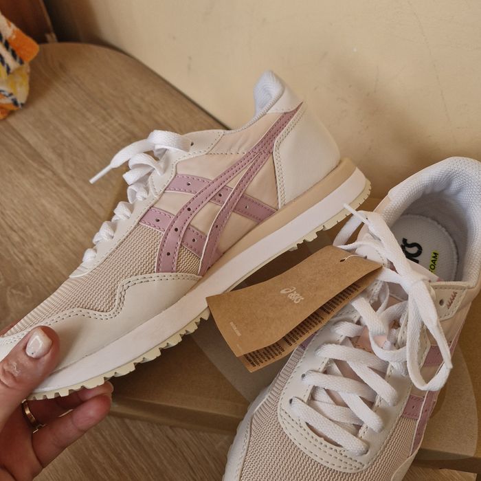 Asics дамски маратонки