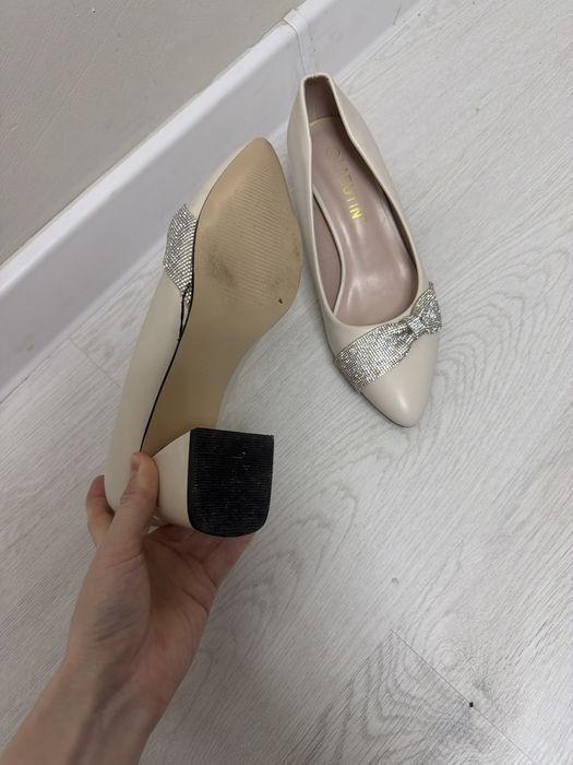 Новый туфли сатылады 35.5-36рр