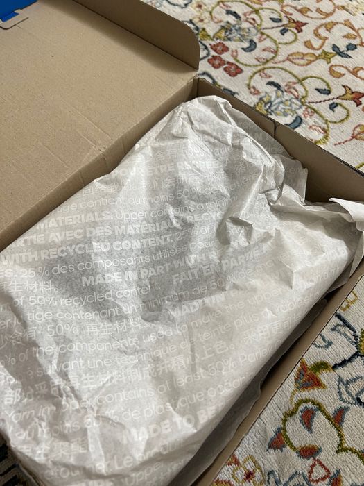 Оригинальные кроссовки Адидас