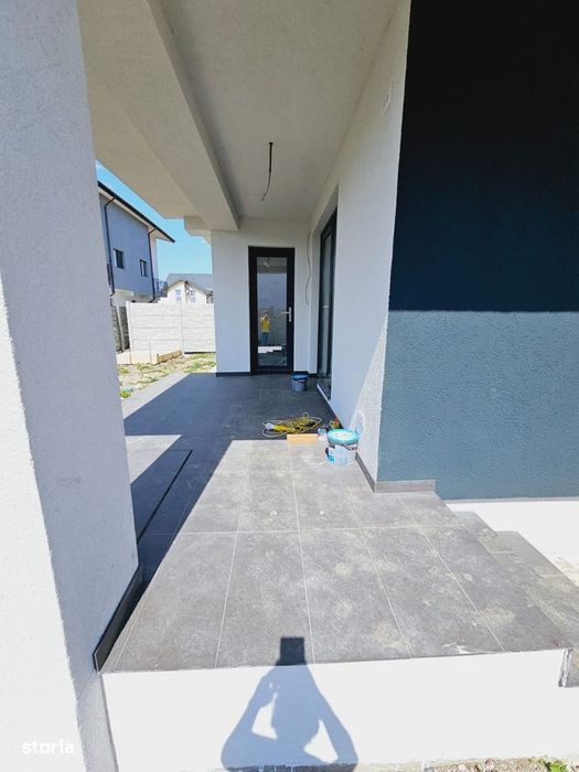 Casa/Vila Parter + 1Etaj/4 camere/Com.Berceni/Comision 0%