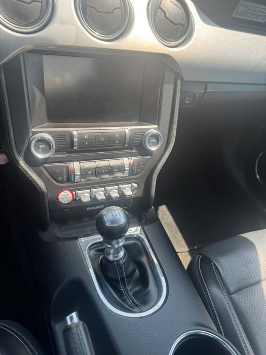 Ford Mustang echipare full avariat fata