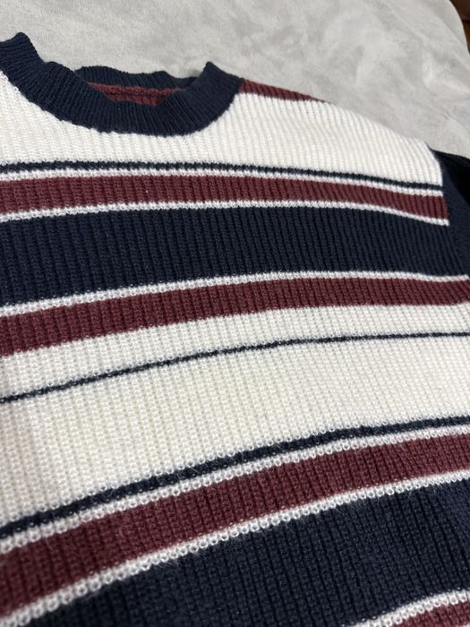 Продам вязанный свитер