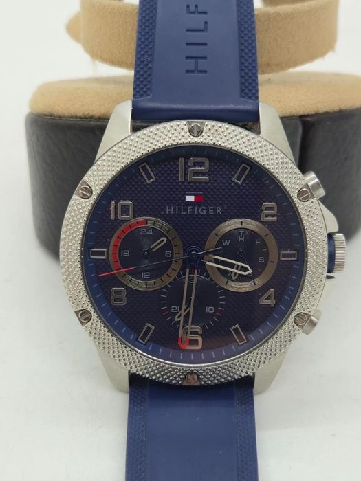 Ceas Tommy Hilfiger Blaze 1792027 Quartz Argintiu -A-