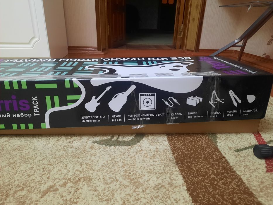 Электрогитара полный комплект новый