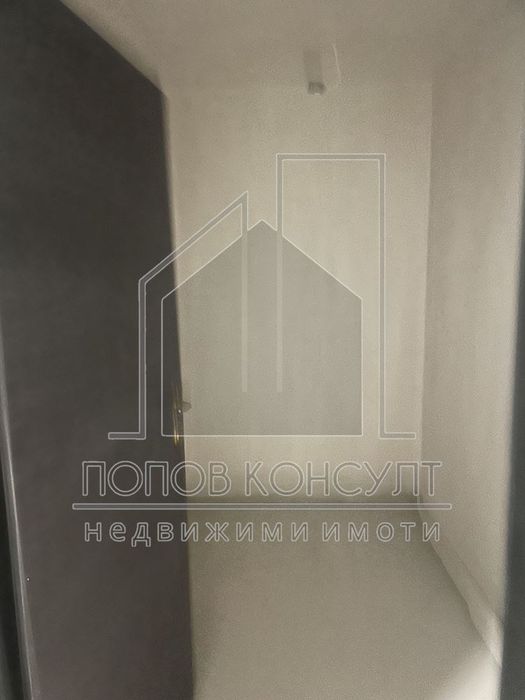 Продава се Двустаен апартамент в Пловдив, Остромила - 86 кв.м за 1150 €/кв.м - Снимка #11