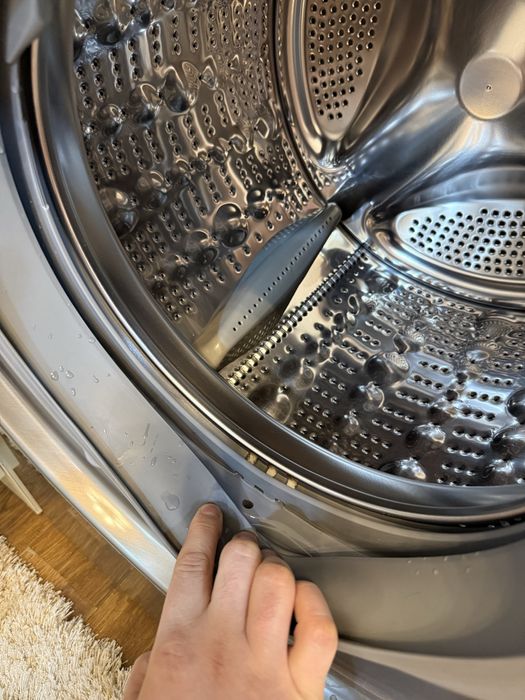 LG 9 kg avtomat kir yuvish mashinasi — a’lo holatida, to’liq ishlaydi