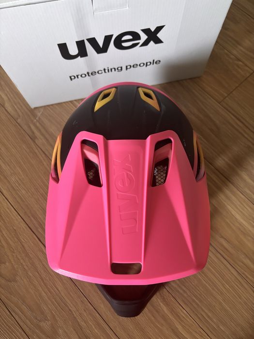 Uvex каска за колело