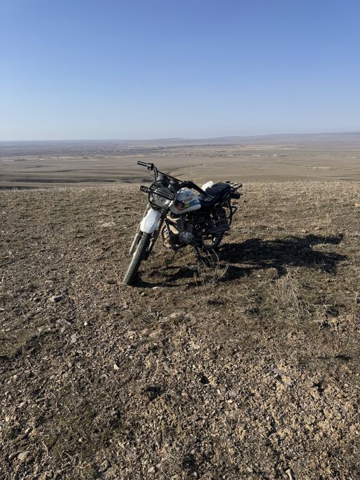 Мотоцикл 200куб белый цвет