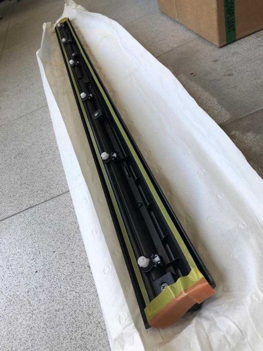 Лайсна предна врата INFINITI FX35/FX37/FX50/QX70 LH  808711CA0A