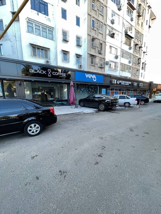 Ойбек центир продается  100м2 Нежилой Срочно Своя