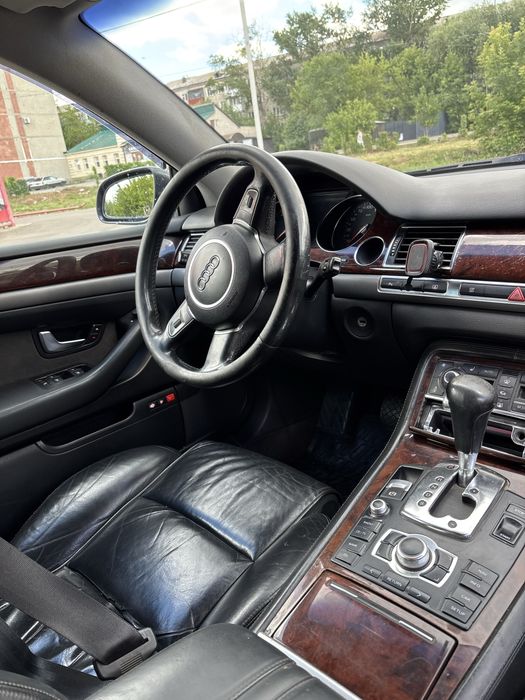 Продам авто Audi A8L