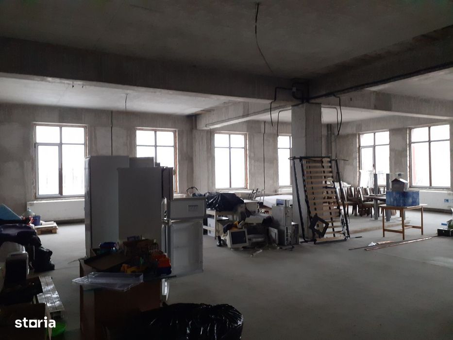 Constructie si teren ideale pentru saloane evenimente si altele