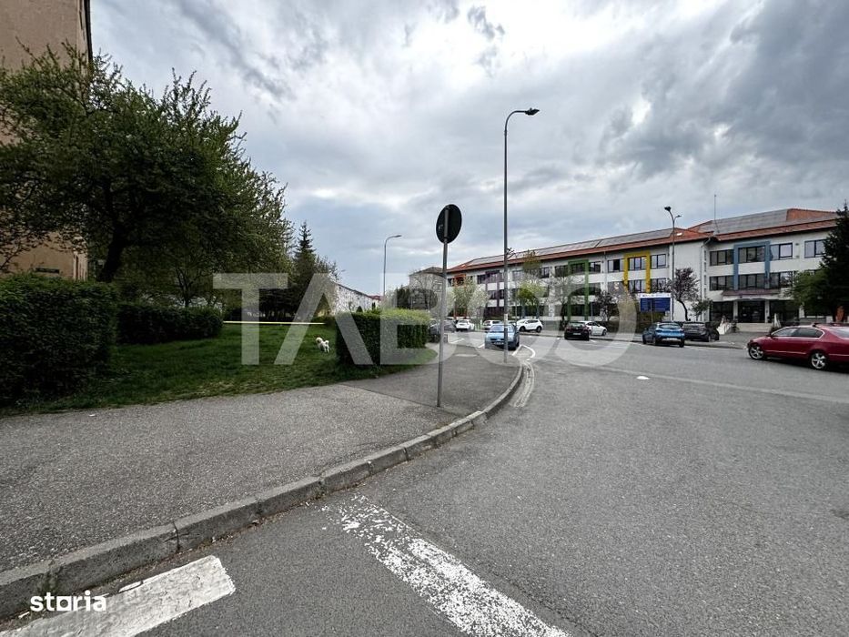 Apartament de inchiriat cu 3 camere balcon etaj 2 Mihai Viteazul Sibiu