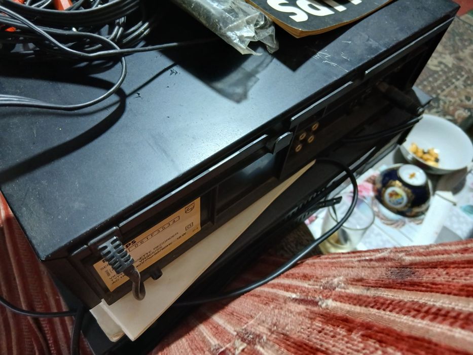 Видиомагнитофон дхф.