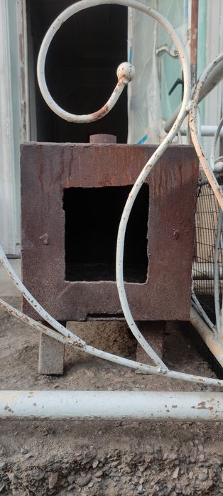 Печка сотилади ками бор чугун материал қалин бақуват