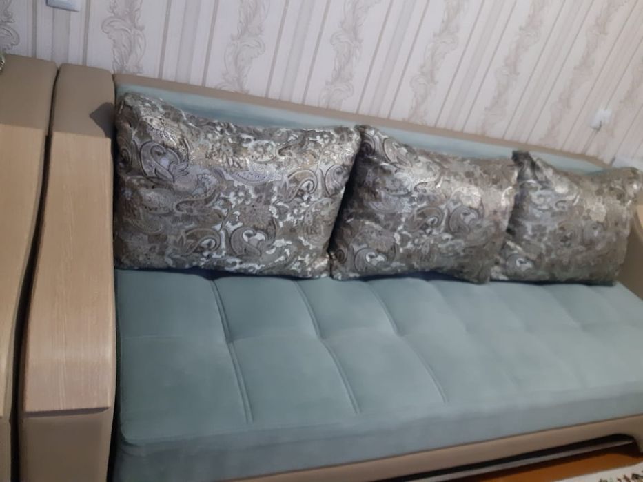 Продам мягкий уголок 3/2/1