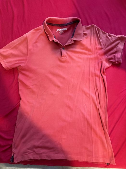 Vând tricou jack & jones