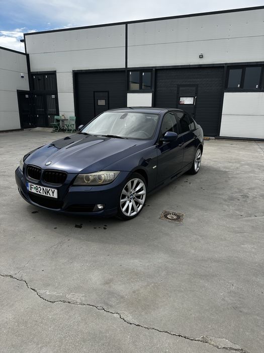 BMW E90 318 D, Sport/Black Shadow line, An 2011