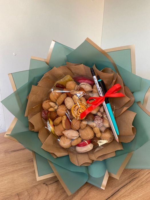 Букет из сухофруктов