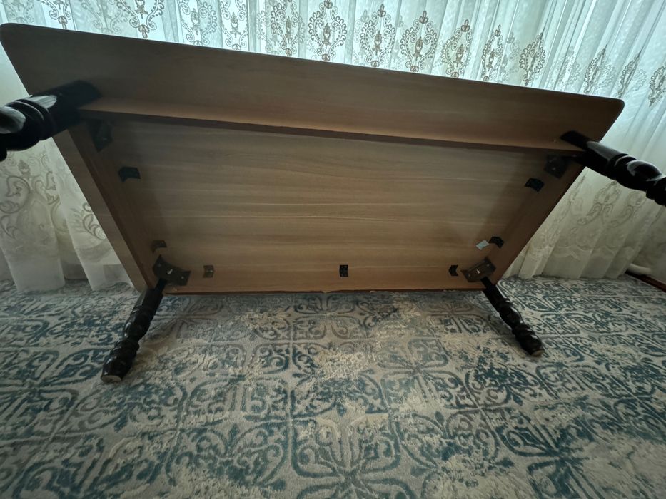 Стол / хонтахта классический