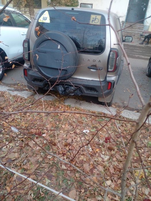 Lada Niva Trаvel   Лада Нива Трэвэл