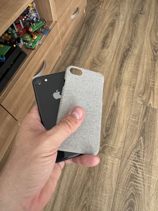 iPhone 8 negru, memorie 64Gb, baterie 97%, cablu, husa, la cutie