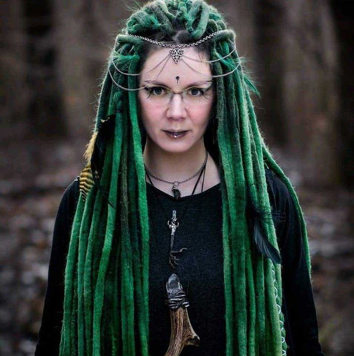 Vând dreaduri/ wool-dreads din lână-diferite culori, diferite lungimi