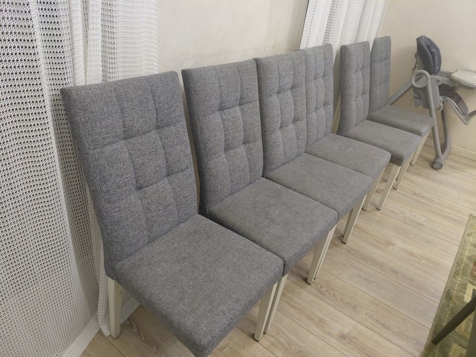 продам стол со стульями