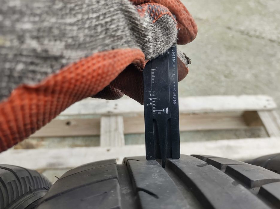 14 джанти 5х100 VolksWagen POLO 5J et35 Fulda 175/70/14 2017г 5-5,5мм