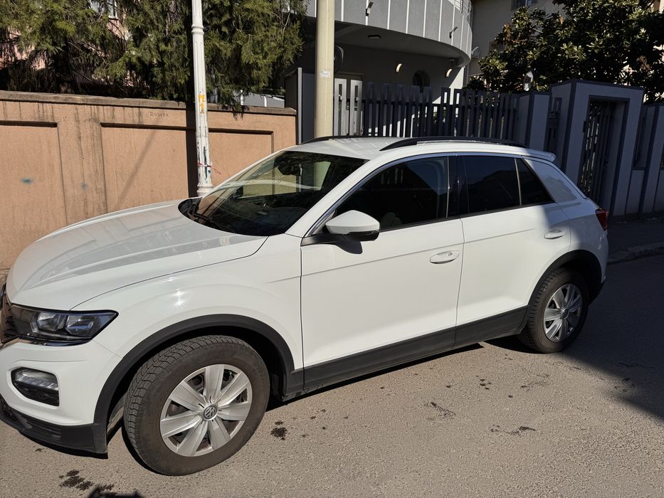 T-ROC , 56500 km REALI, primul propietar, istoric 100% curat, economic, ingrijit impecabil