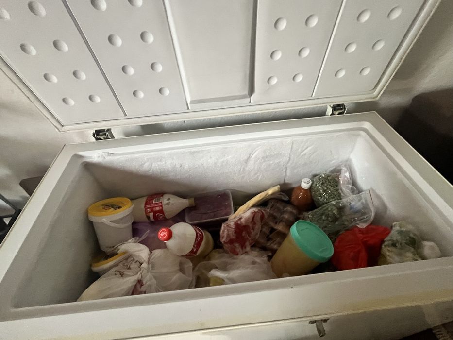Продаю морозильник
