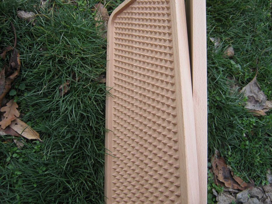 Садху за гвоздестоене с дървени шестостенни пирони през 13мм.