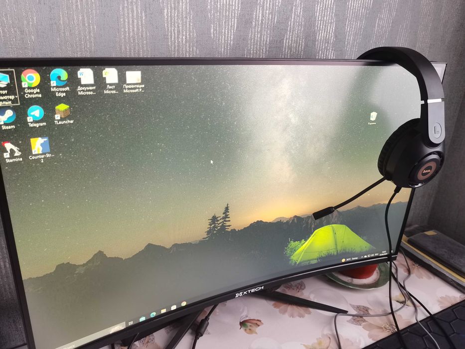 Пк в комплекте клавиатура, экран, мыш