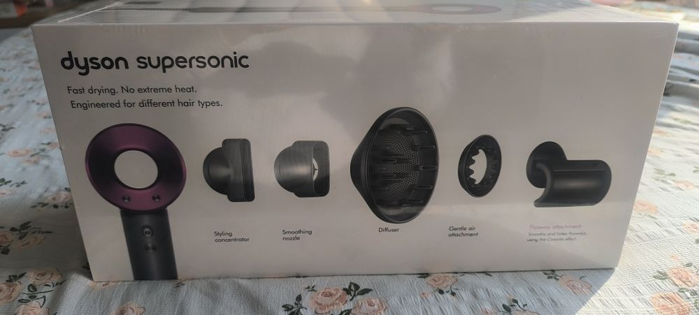 Фен Dyson supersonic