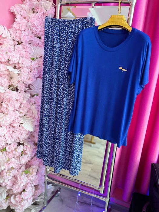 Ayollar va qizlar uchun pinyuar pijamala