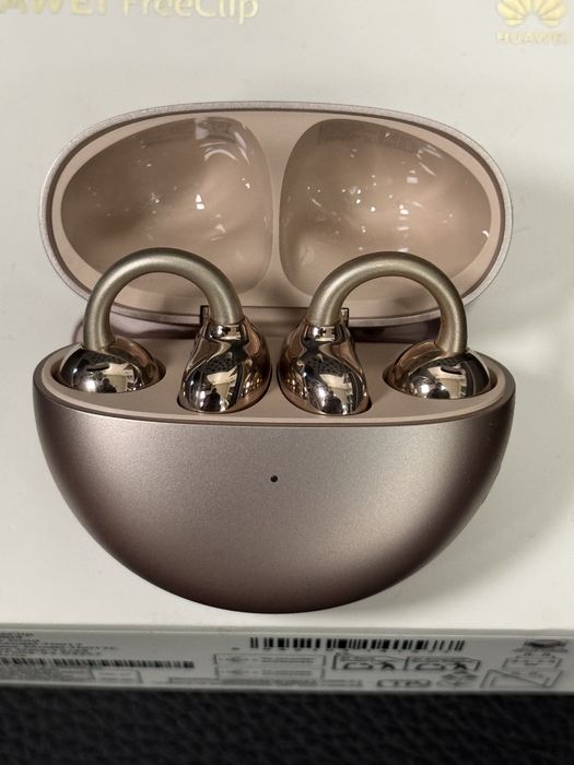 Продавам нови слушалки Huawei FreeClip