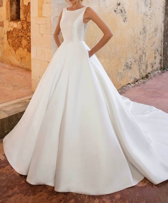 Булчинска рокля Justin Alexander + Воал + Бижута !