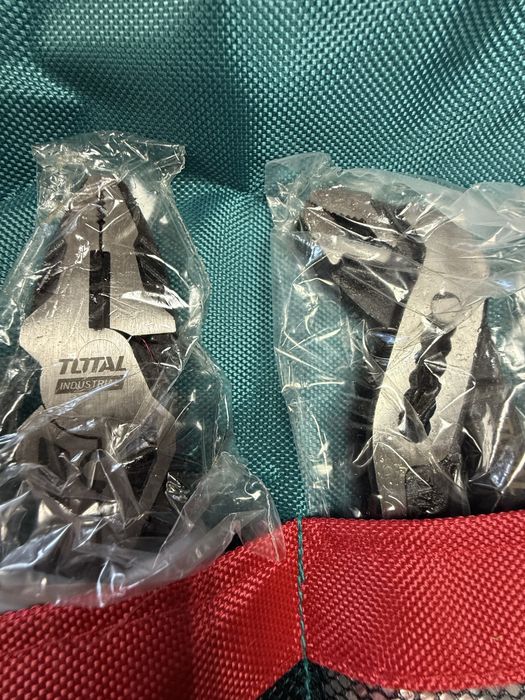 Комплект клещи Total 7 части