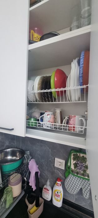 Продаётся кухня встраеваемая