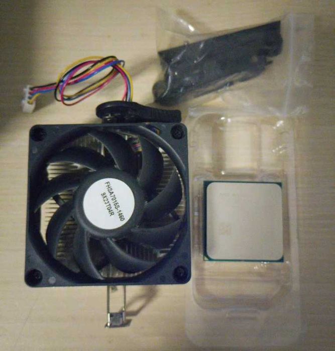 Procesor AMD Athlon 3000G AM4 + Vega 3 integrată + cooler inclus DDR4